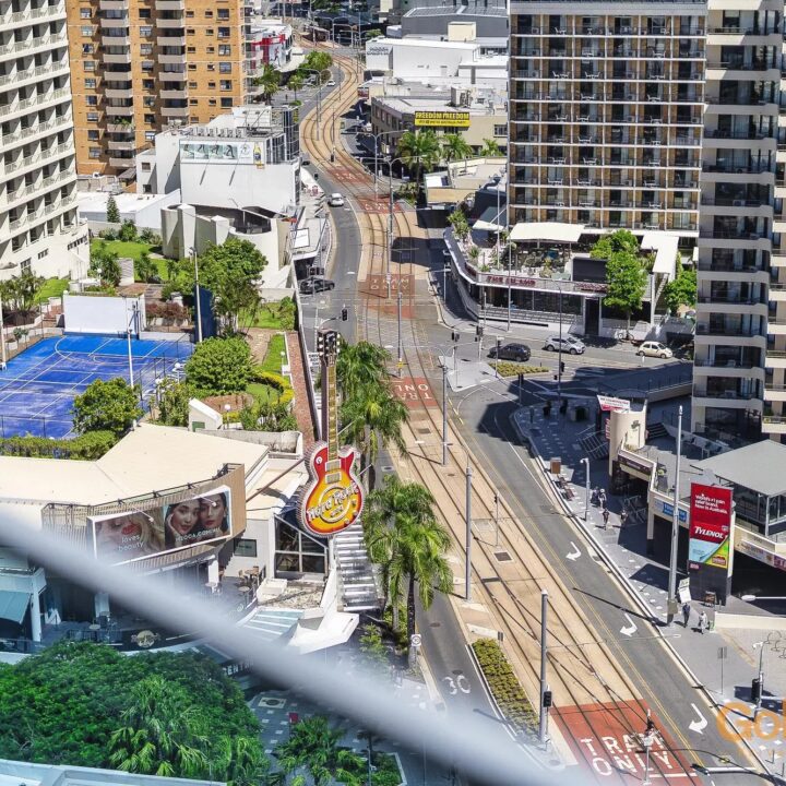 1 bedroom apartment surfers paradise view - Level 14