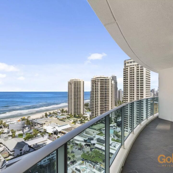 surfers paradise apartment balcony - Level 19