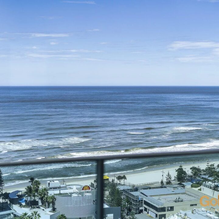 surfers paradise apartment ocean views - Level 19