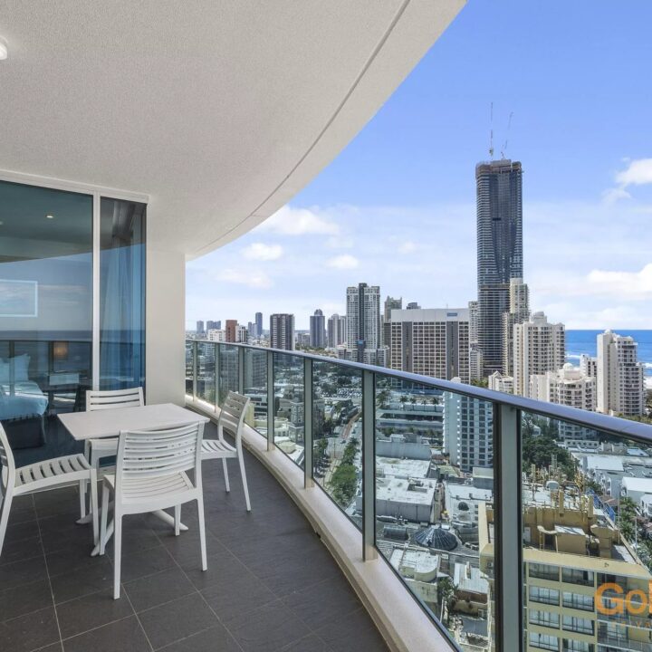 surfers paradise apartment private balcony - Level 19