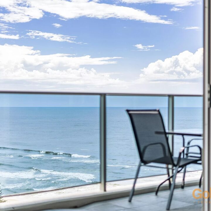 two bedroom holiday apartment balcony - Level 22
