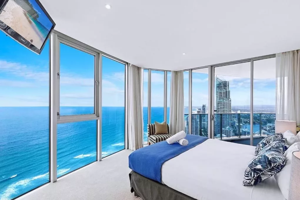 1, 2, 3, & 4-bedroom apartments surfers paradise