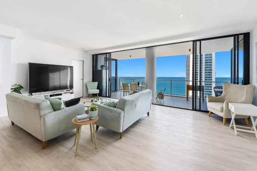 4 Bedroom Sub Penthouse, Surfers Paradise