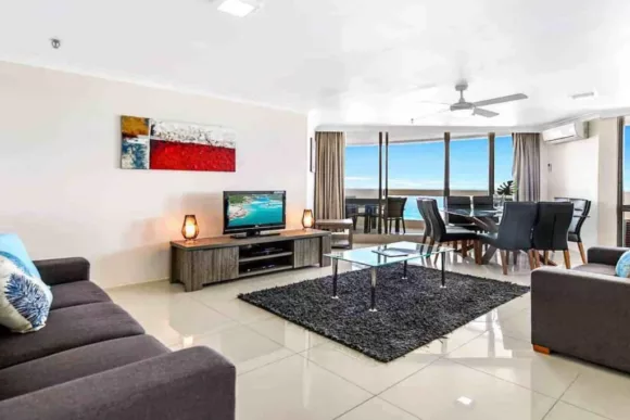 Focus Apartments Large 3 Bedroom Beachfront Apartment