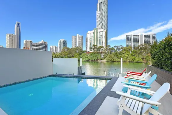 Gold Coast Private Villas – Waterfront Villas, Paradise Island