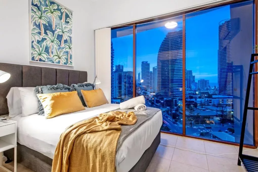 three-bedroom penthouse broadbeach