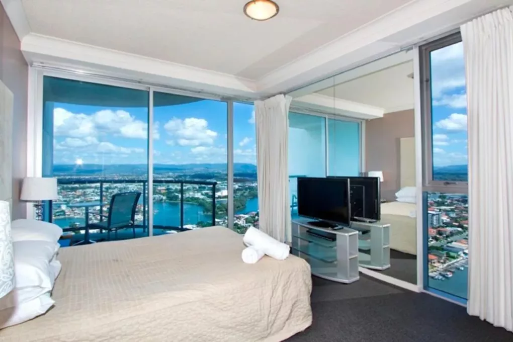 two-bedroom holiday apartments Surfers Paradise