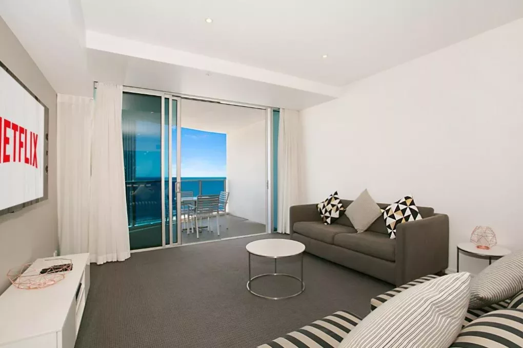 two-bedroom holiday apartments surfers paradise