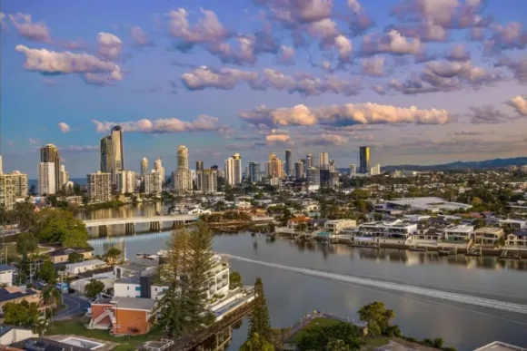 Penthouse in Surfers Paradise