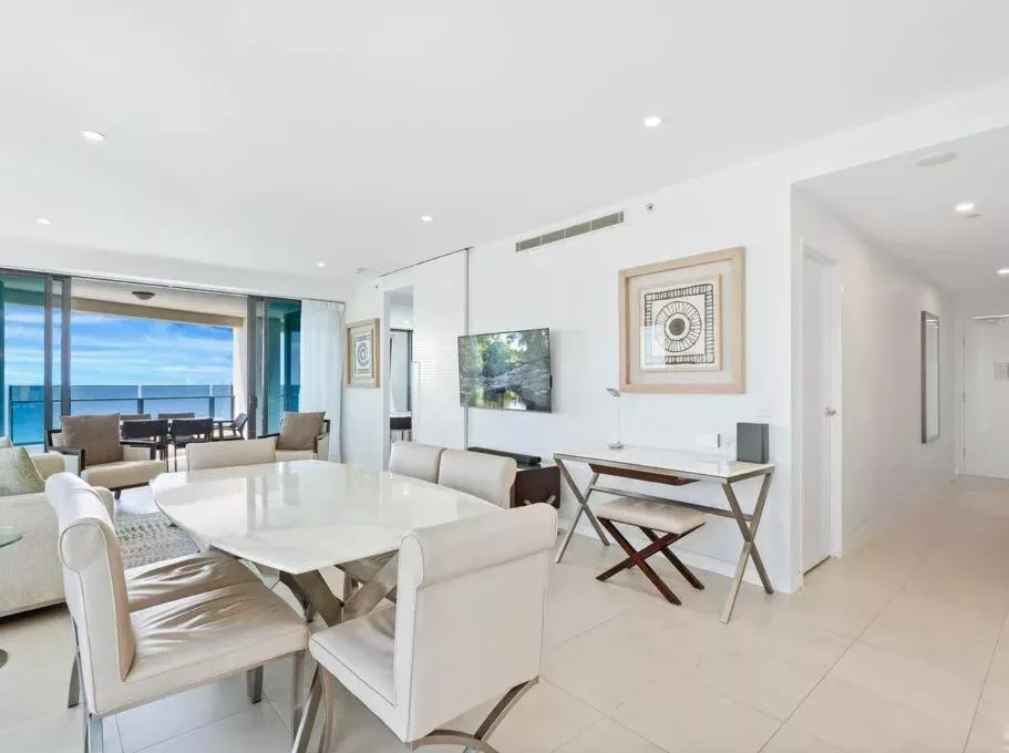 surfers paradise 3-Bedroom Penthouse