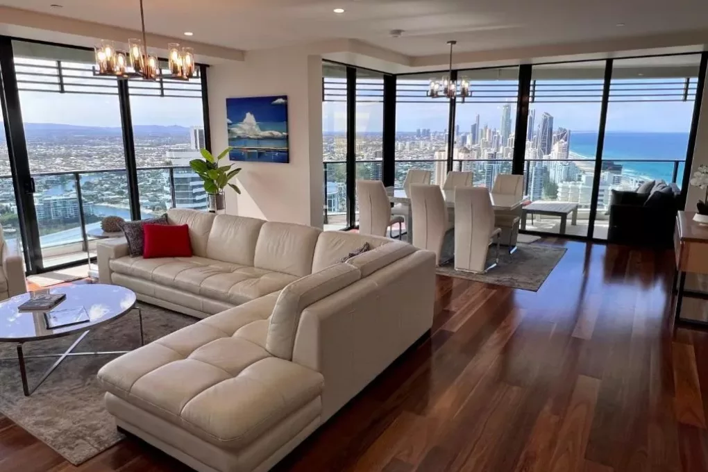 broadbeach 3-bedroom penthouse oracle