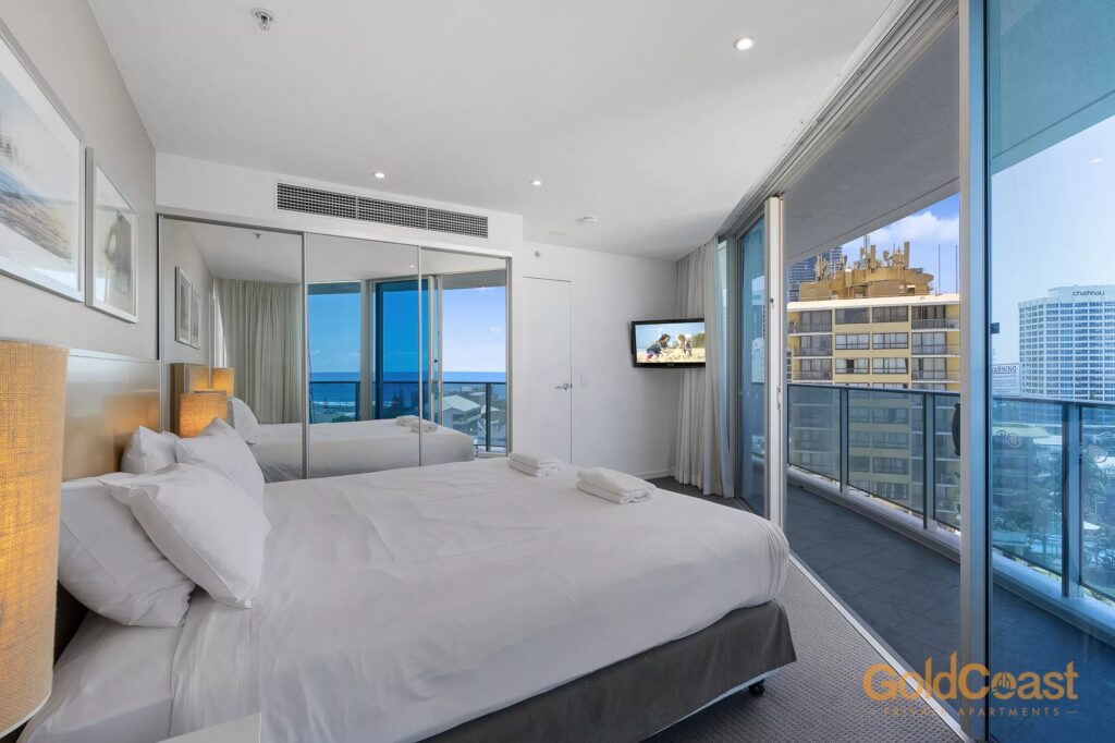 holiday apartments Surfers Paradise