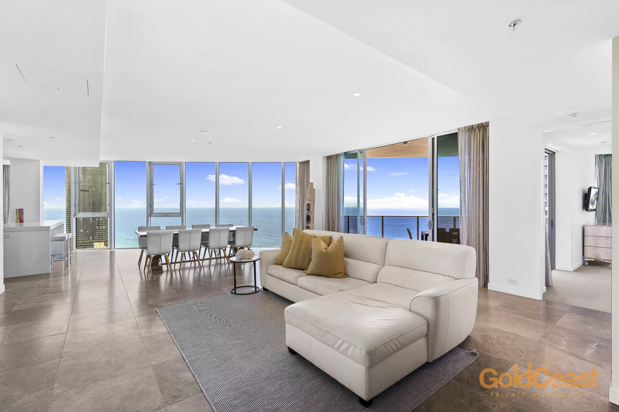Gold Coast Penthouse Apartment Space