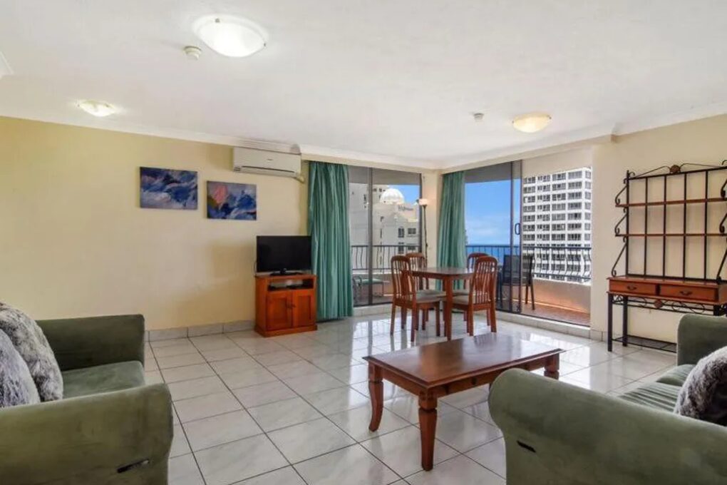 2 bedroom Surfers Paradise holiday apartments