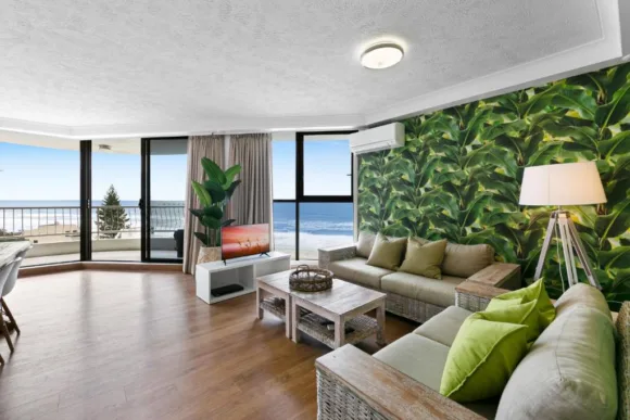 Spacious Beachfront 2-Bed with Stunning Oceanview