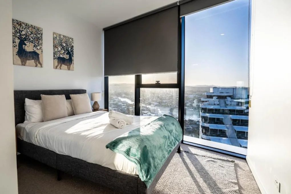 2 bedroom luxury broadbeach apartment