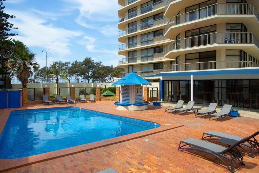 Imperial Surf apartments surfers paradise