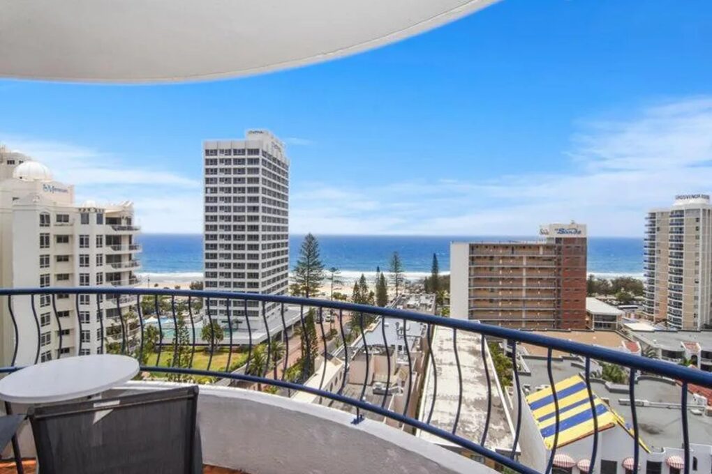 ocean view holiday apartments Surfers Paradise