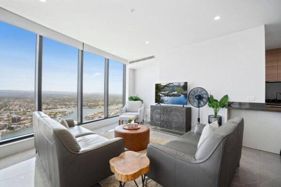 Ocean Surfers Paradise – GCLR