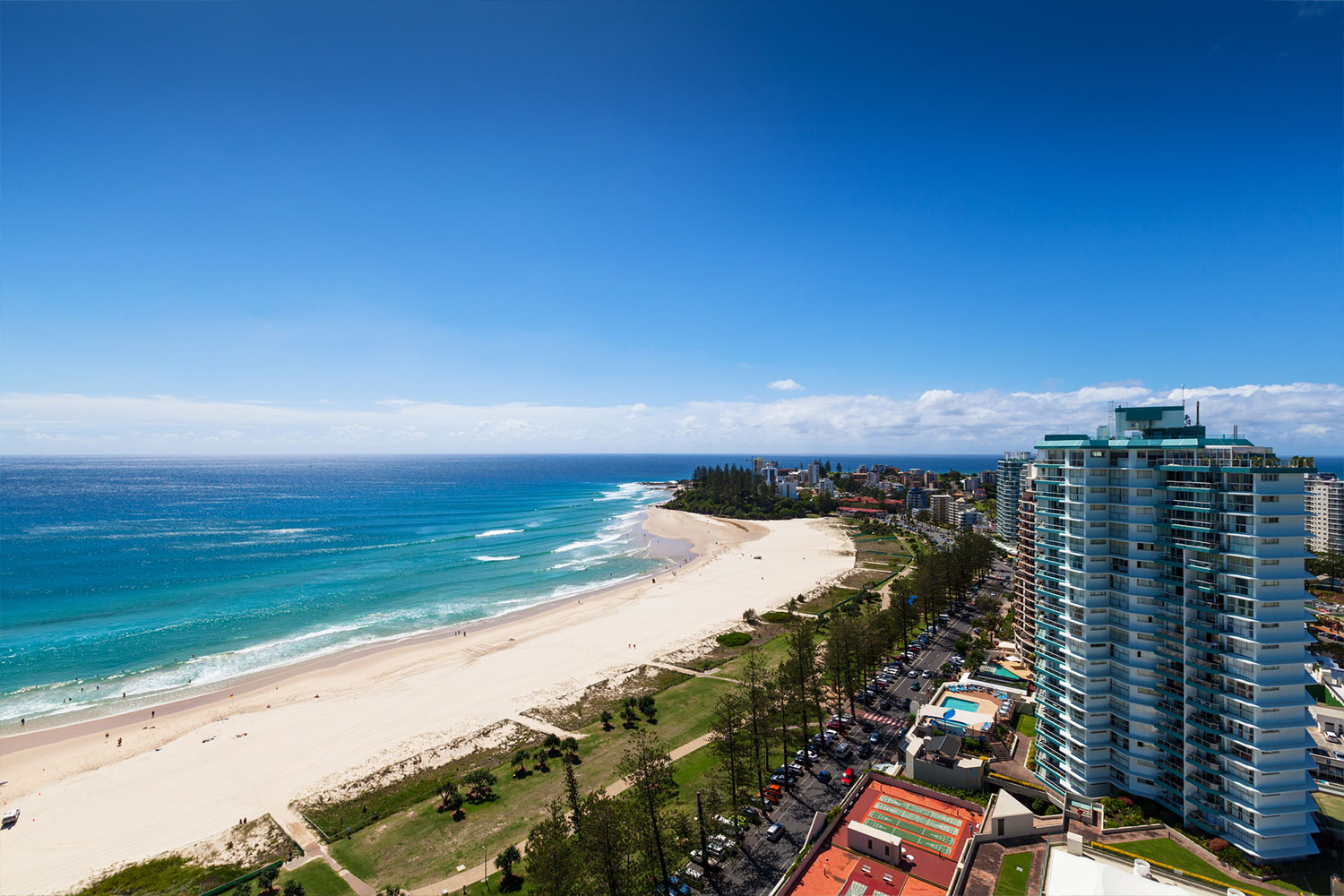 How to Choose the Best Coolangatta Accommodation Near the Beach