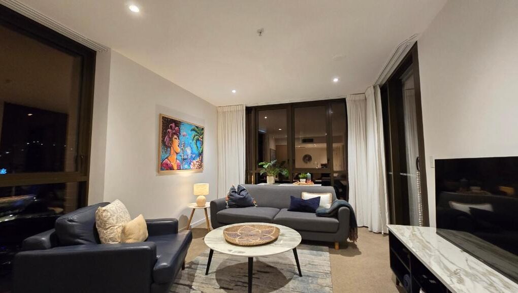 1 Bedroom Apartment in Broadbeach w Pool Free Parking