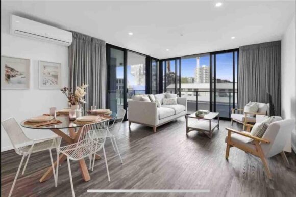 Beachfront 2 Bed Apartment at Burleigh Heads