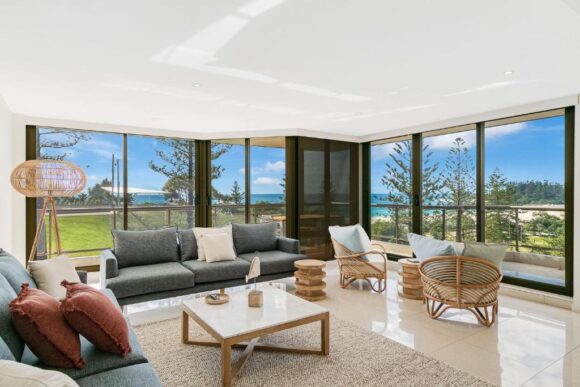 Hillview Unit 5 – Absolute Beachfront Coolangatta Escape