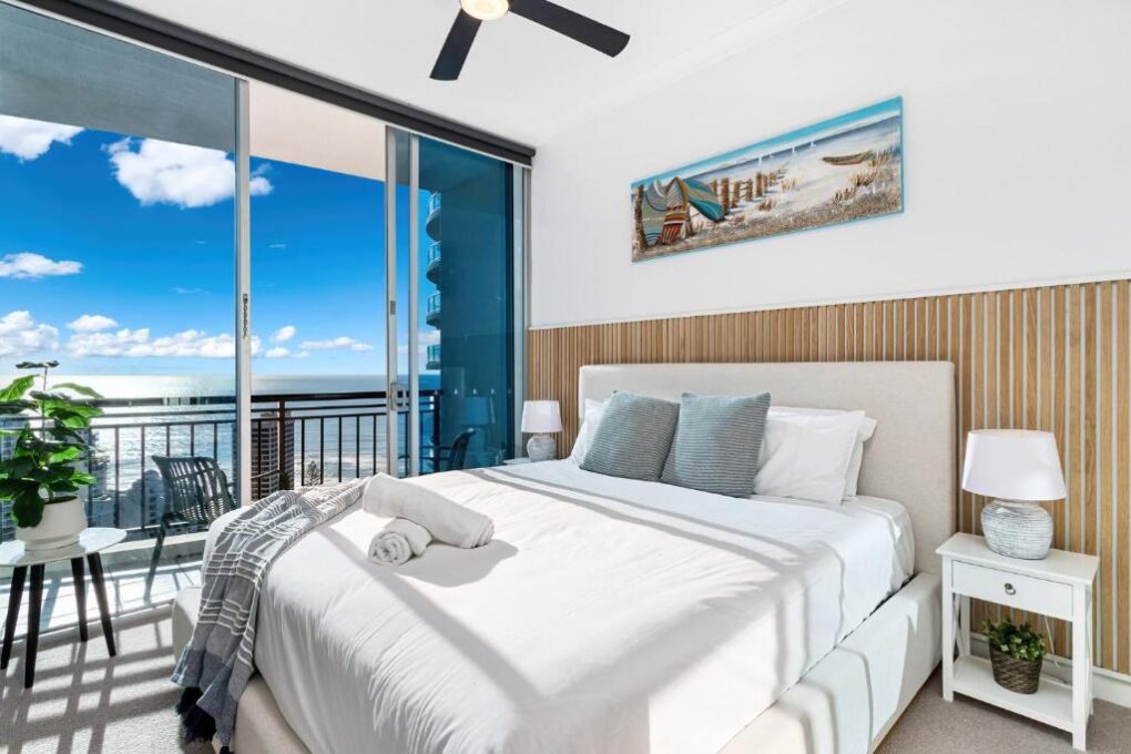 Surfers Paradise 2 bedroom apartment