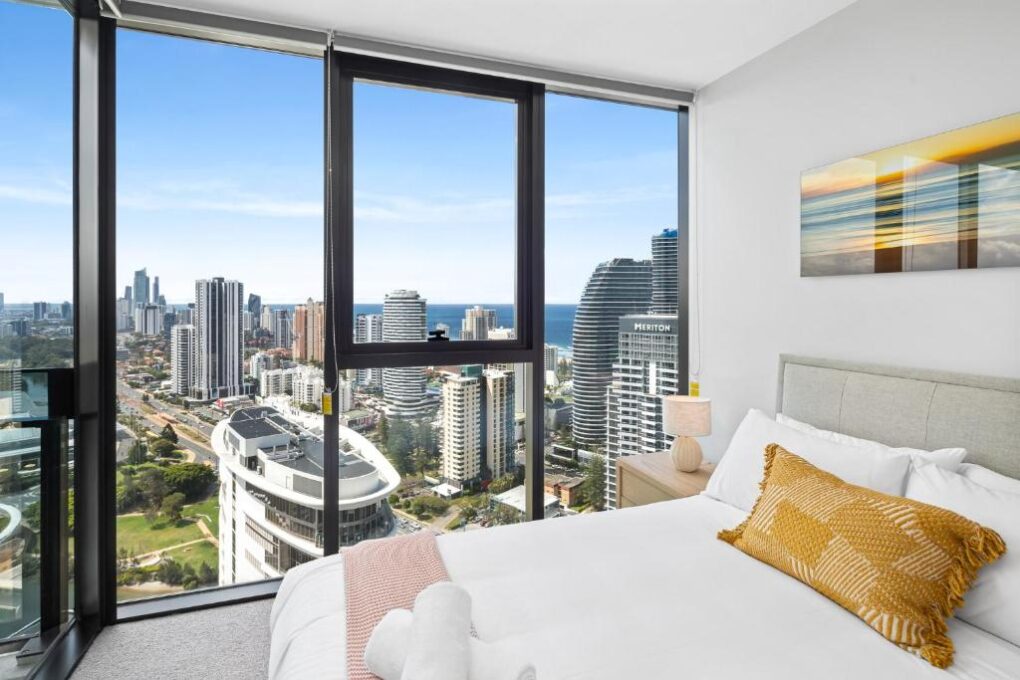 accommodation near casino broadbeach