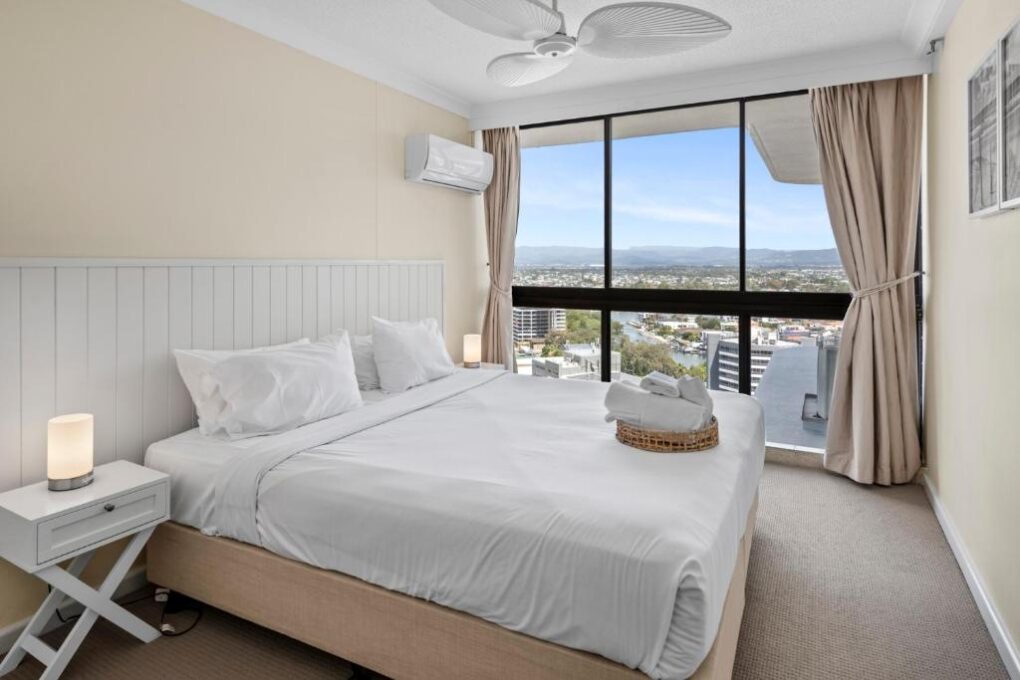 beachcomber 1 bedroom apartment surfers paradise