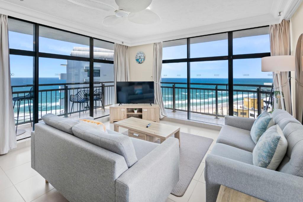 beachcomber resort surfers paradise