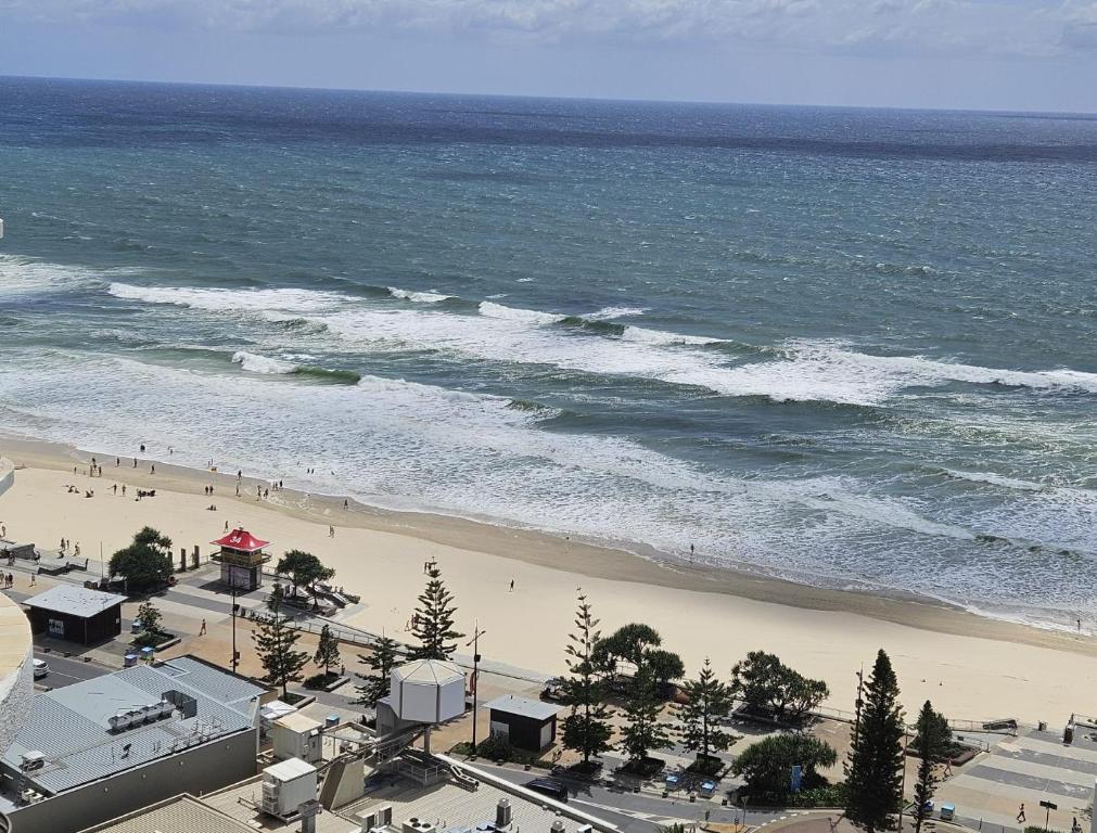 beachfront surfers paradise accommodation