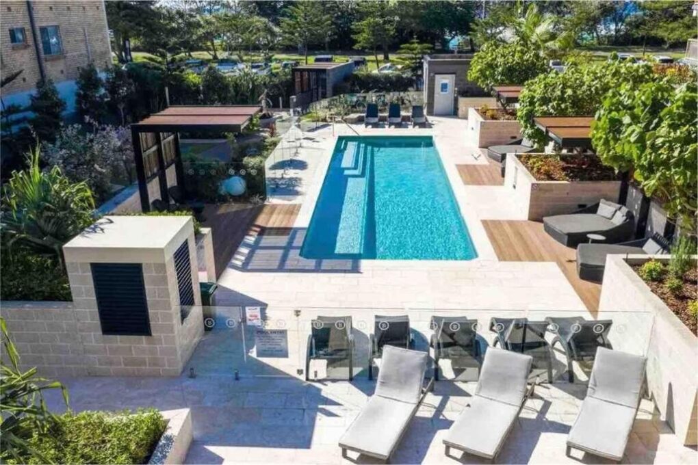 boardwalk burleigh beach pool