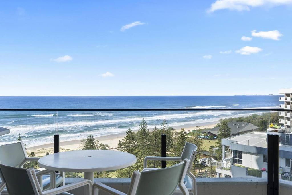 cheap broadbeach beachfront accommodation