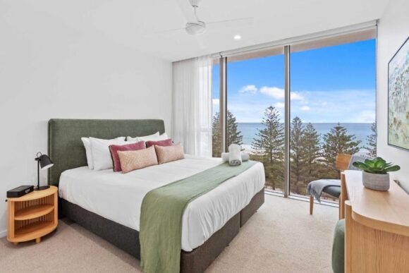 Luxury Ocean View Burleigh Apartment