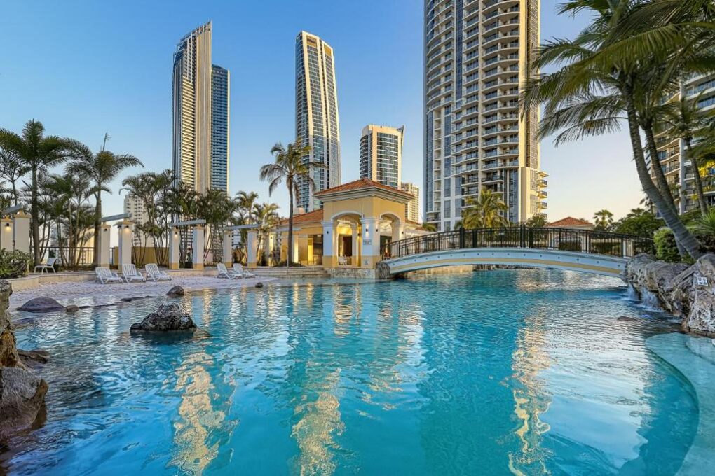 mantra towers of chevron surfers paradise