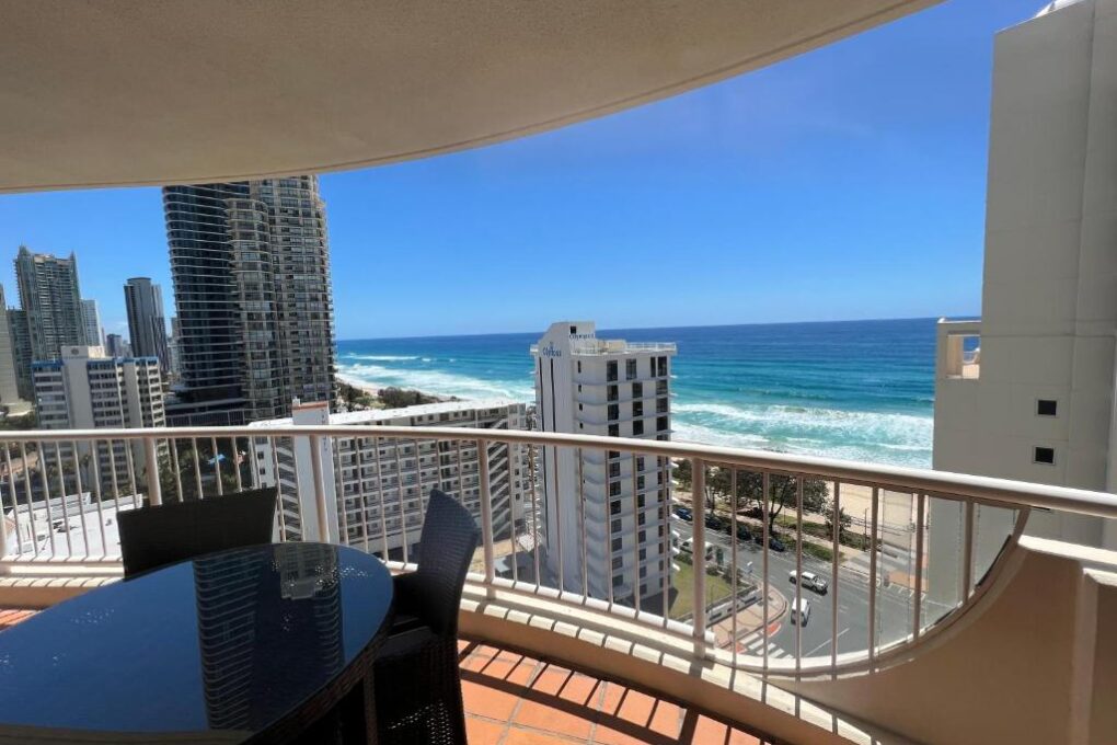 morrocan surfers paradise ocean views apartment