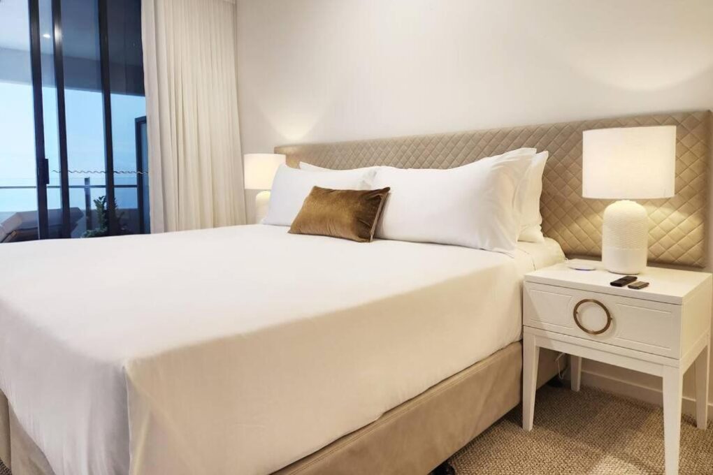 the wave broadbeach 3 bedroom apartments